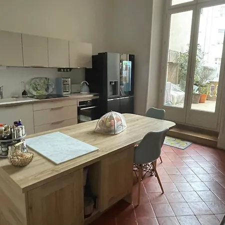 アパート Grand Appartement, Terrasse, Centre-ville ベジエ
