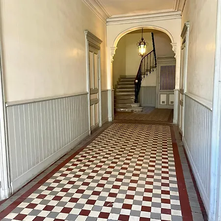 Grand Appartement, Terrasse, Centre-ville アパート