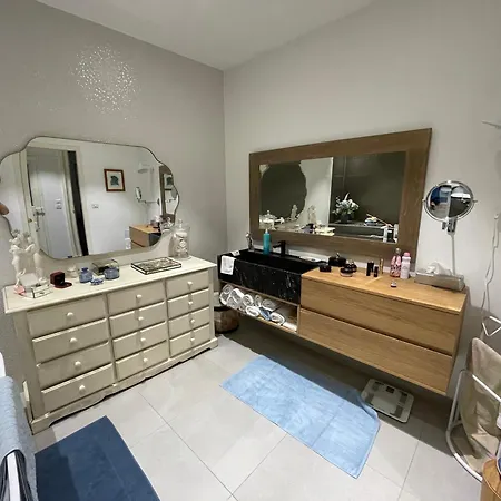 Grand Appartement, Terrasse, Centre-ville شقة *